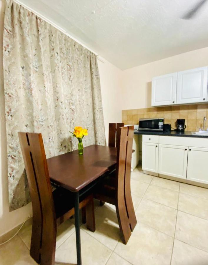 Hallandale Beach Motel With Free Parking And Full Kitchen ! No Extra Fees! Accepting Cash! Luaran gambar