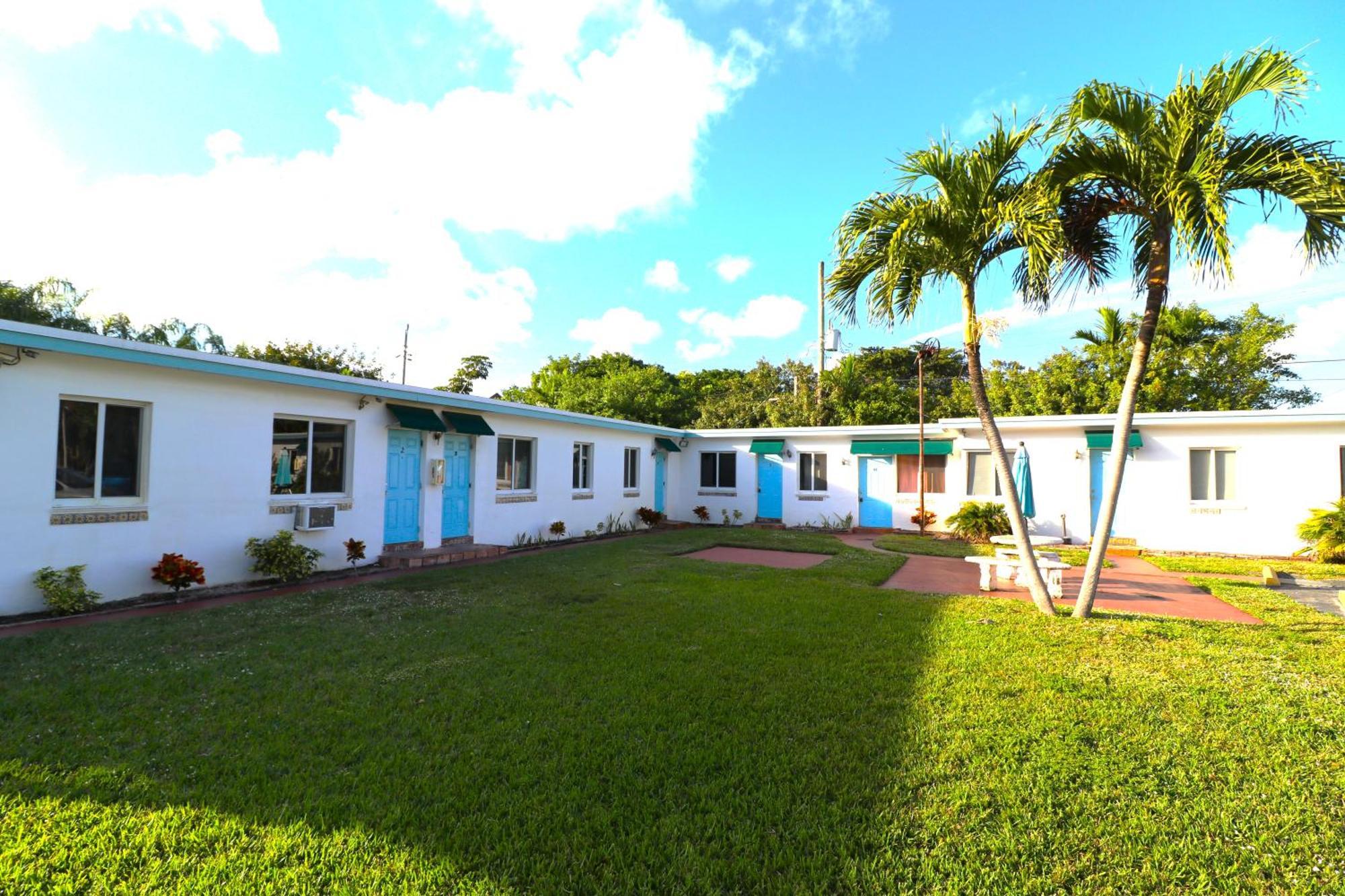 Hallandale Beach Motel With Free Parking And Full Kitchen ! No Extra Fees! Accepting Cash! Luaran gambar