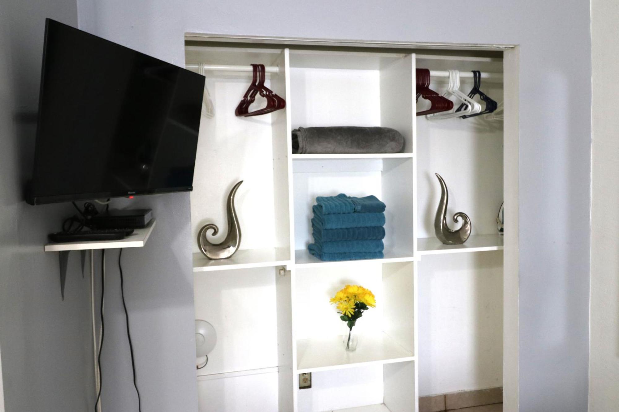 Hallandale Beach Motel With Free Parking And Full Kitchen ! No Extra Fees! Accepting Cash! Luaran gambar