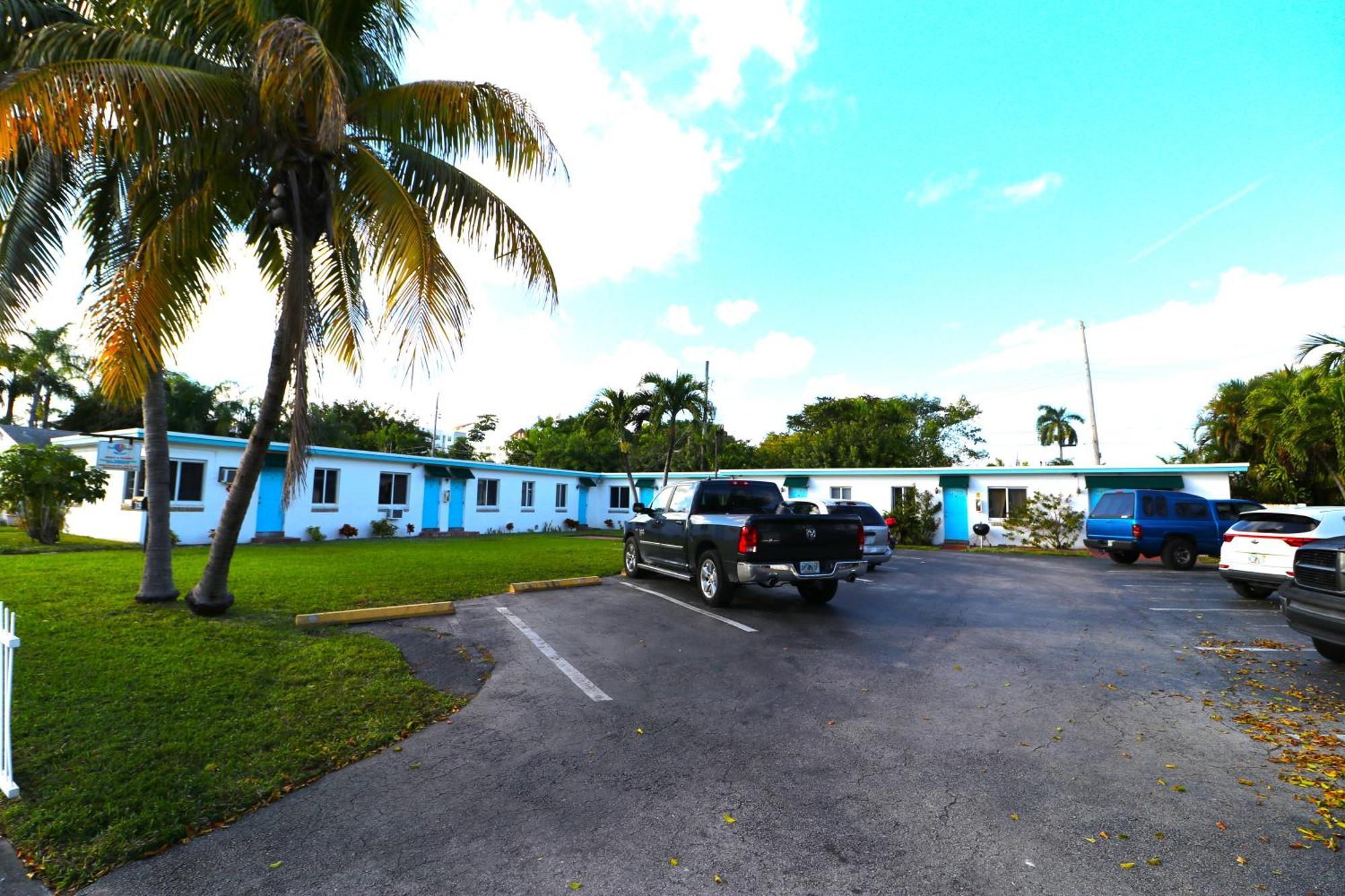 Hallandale Beach Motel With Free Parking And Full Kitchen ! No Extra Fees! Accepting Cash! Luaran gambar